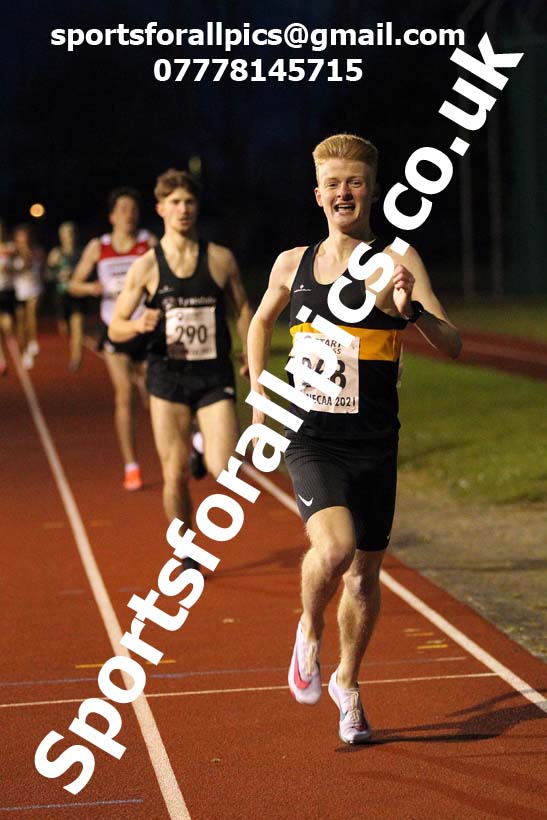 1500 metres, North East Grand Prix No. 1, Monkton on Wednesday, April 28th, 2021. Photo: David T. Hewitson/Sports for All Pics